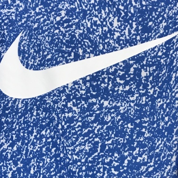 Boy's Nike SWOOSH Dri-Fit Pullover - Picture 2 of 6